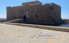 Beachside Apartment In Kato Paphos Lighthouse 81