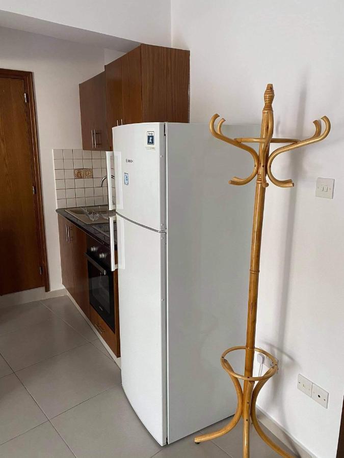 Beachside Apartment In Kato Paphos Lighthouse 81 Kültér fotó